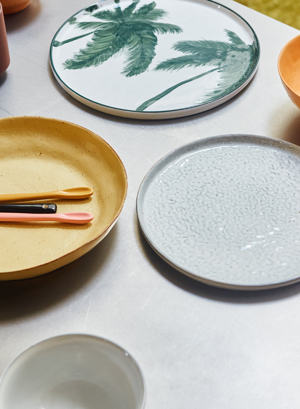 Bold & Basic Ceramics: Tea Spoons from HK Living