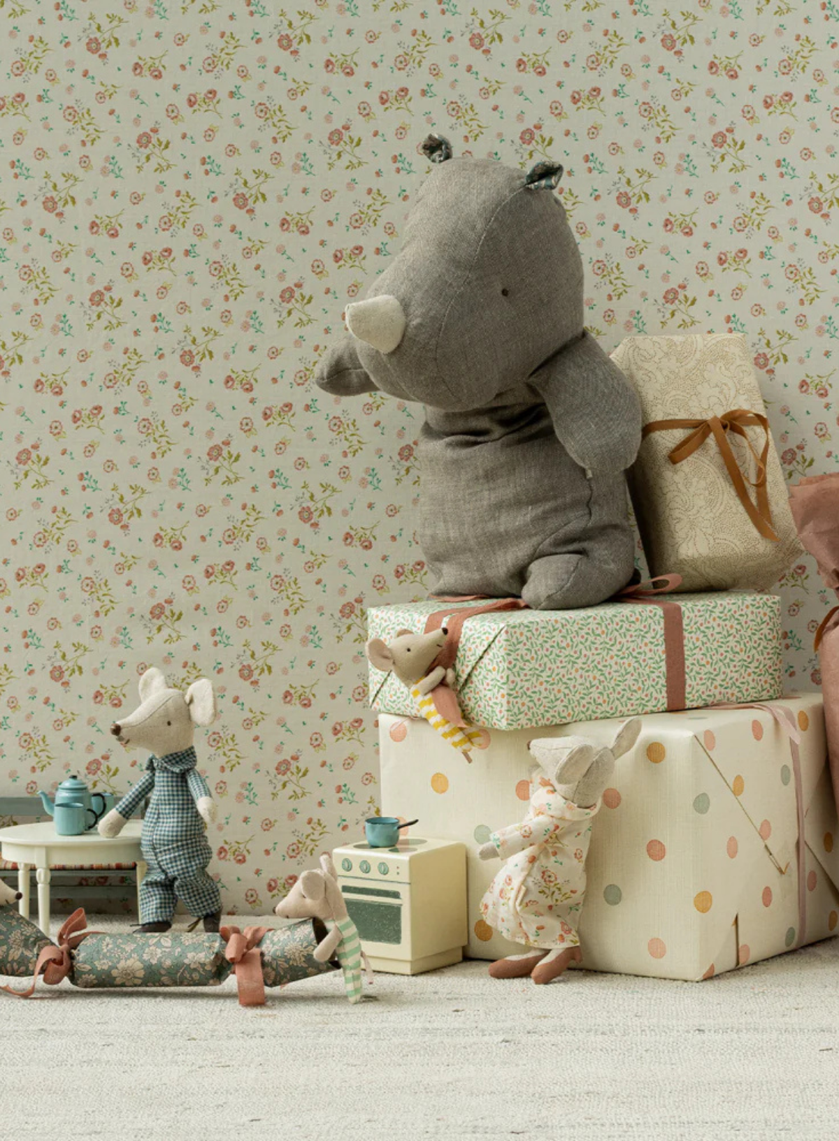 Maileg Safari Friends Rhino in Medium Dark Grey