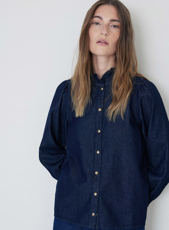 Meli Denim Shirt in Indigo from Yerse