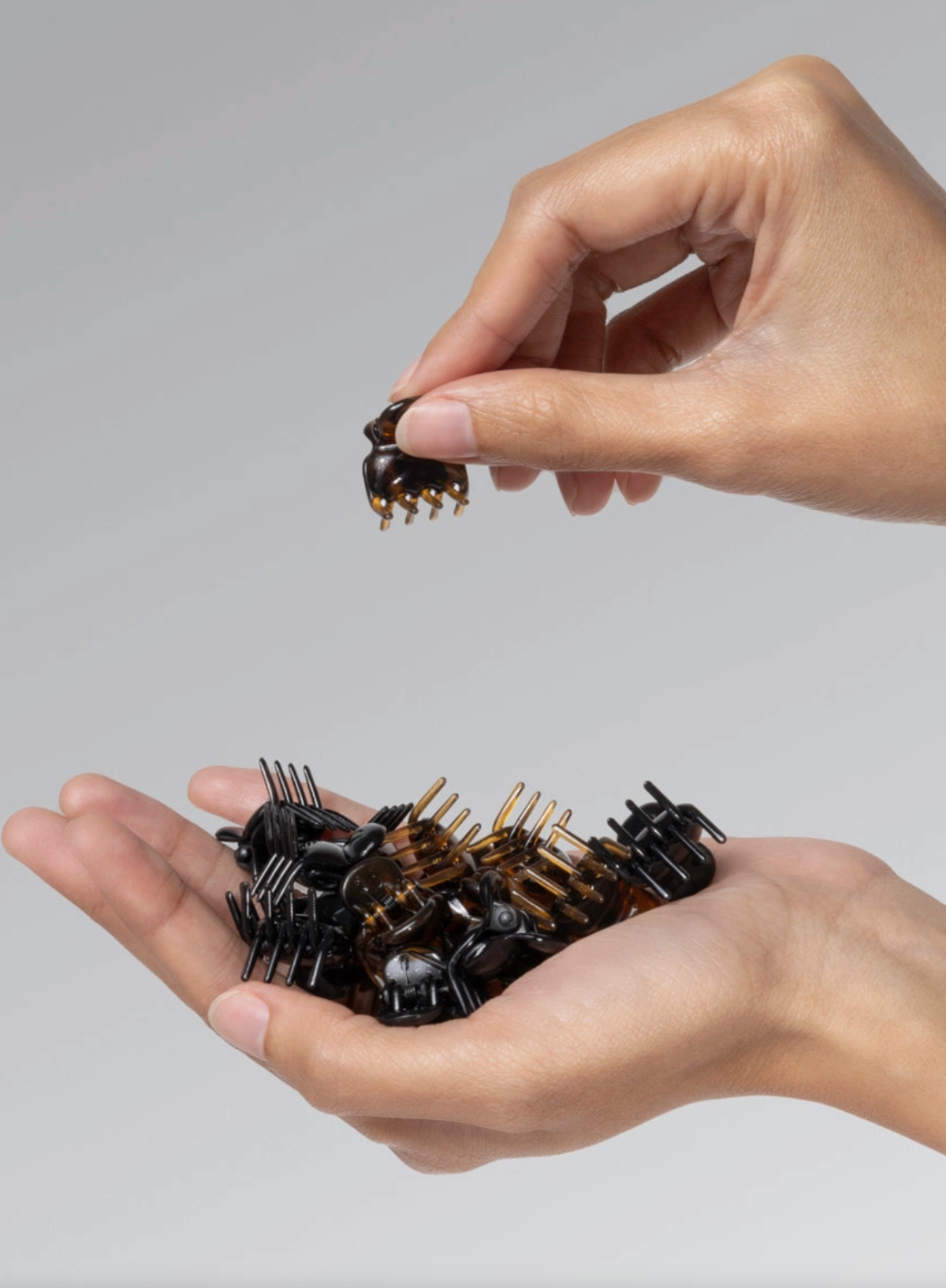 Kitsch Black & Tort Micro Cloud Clip 16pc Set