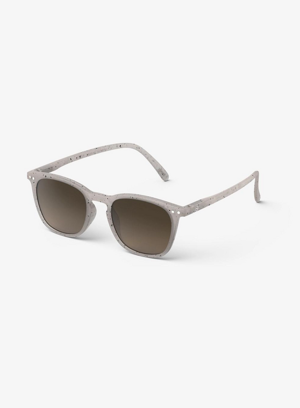 #E Sunglasses in Ceramic Beige from Izipizi