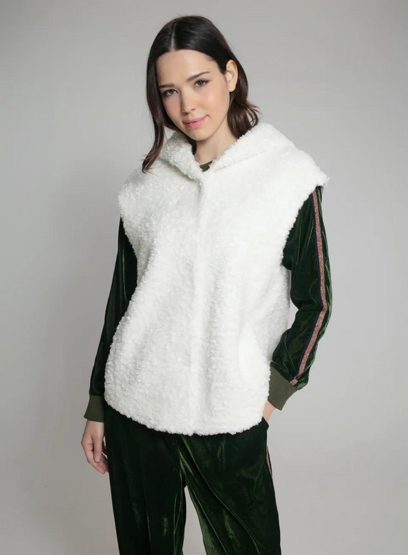 Trinity Gilet in Cream from Nooki