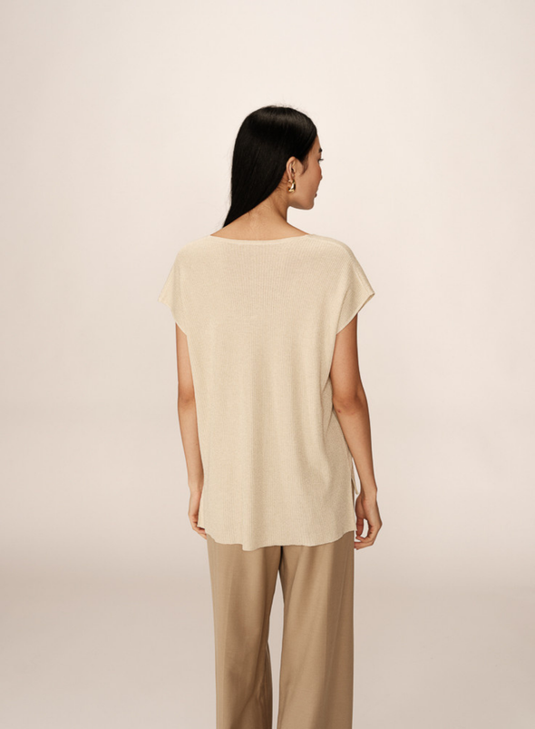 Pacino V-Neck T-Shirt in Or from Grace & Mila
