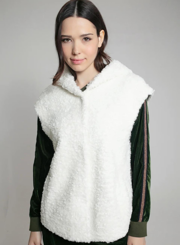 Trinity Gilet in Cream from Nooki