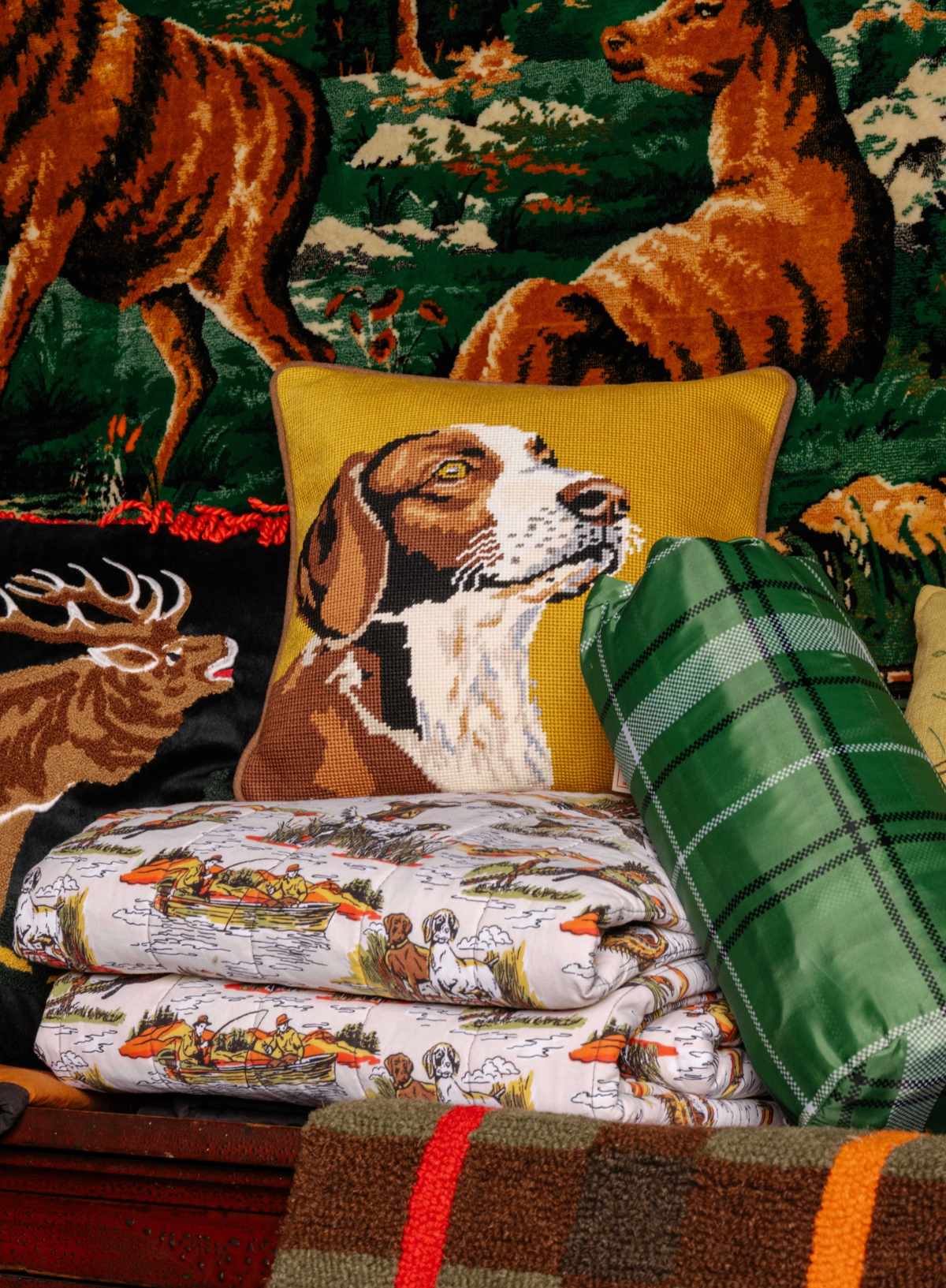 Peking Handicraft Camp Wandawega Hunting Dog Embroidered Pillow