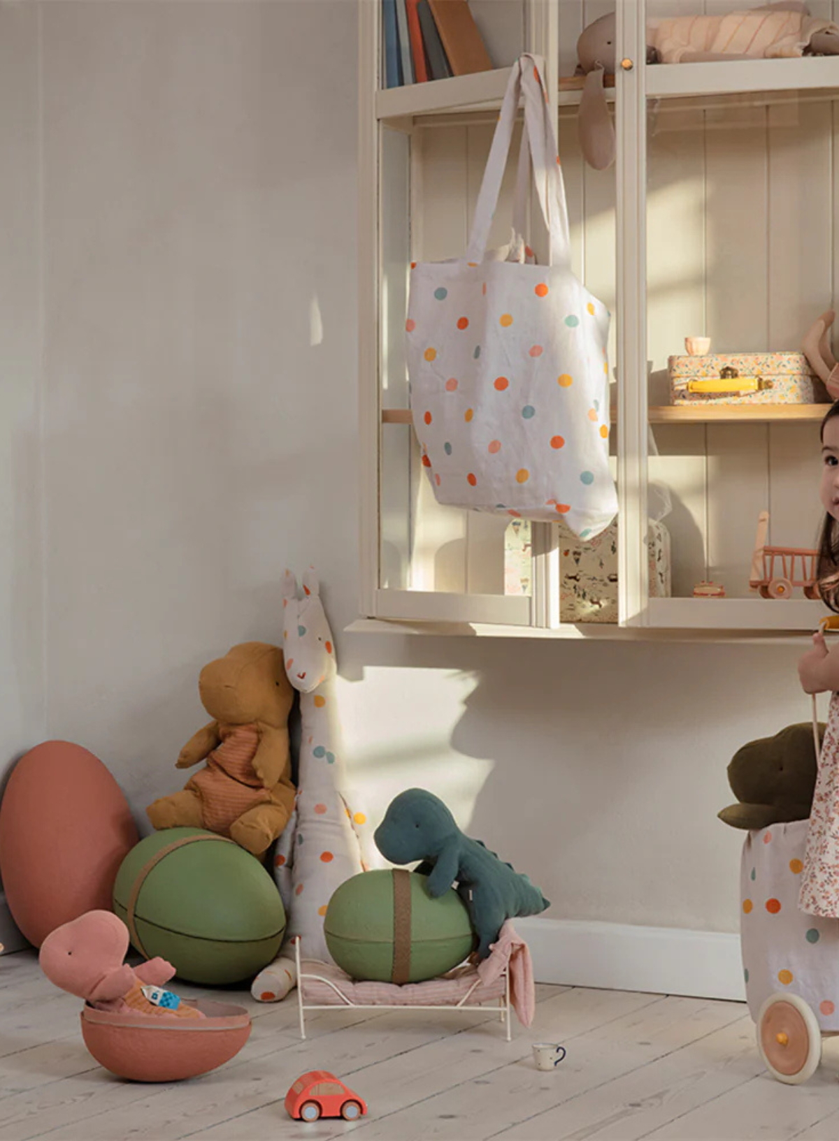 Maileg Gantosaurus in Egg - Small in Dark Petrol