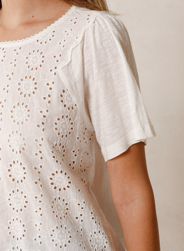 Short Combination T-Shirt in White from Indi & Cold