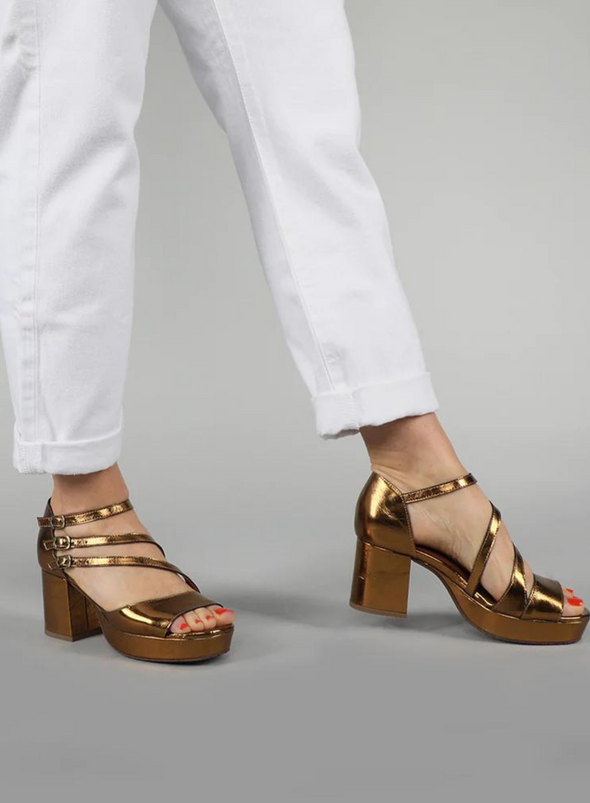 Carmen Heels in Bronze from Esska