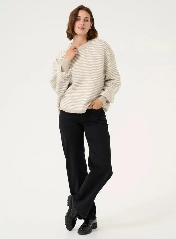 Ellery Knit Pullover in Feather Grey/Chalk Structure from Kaffe