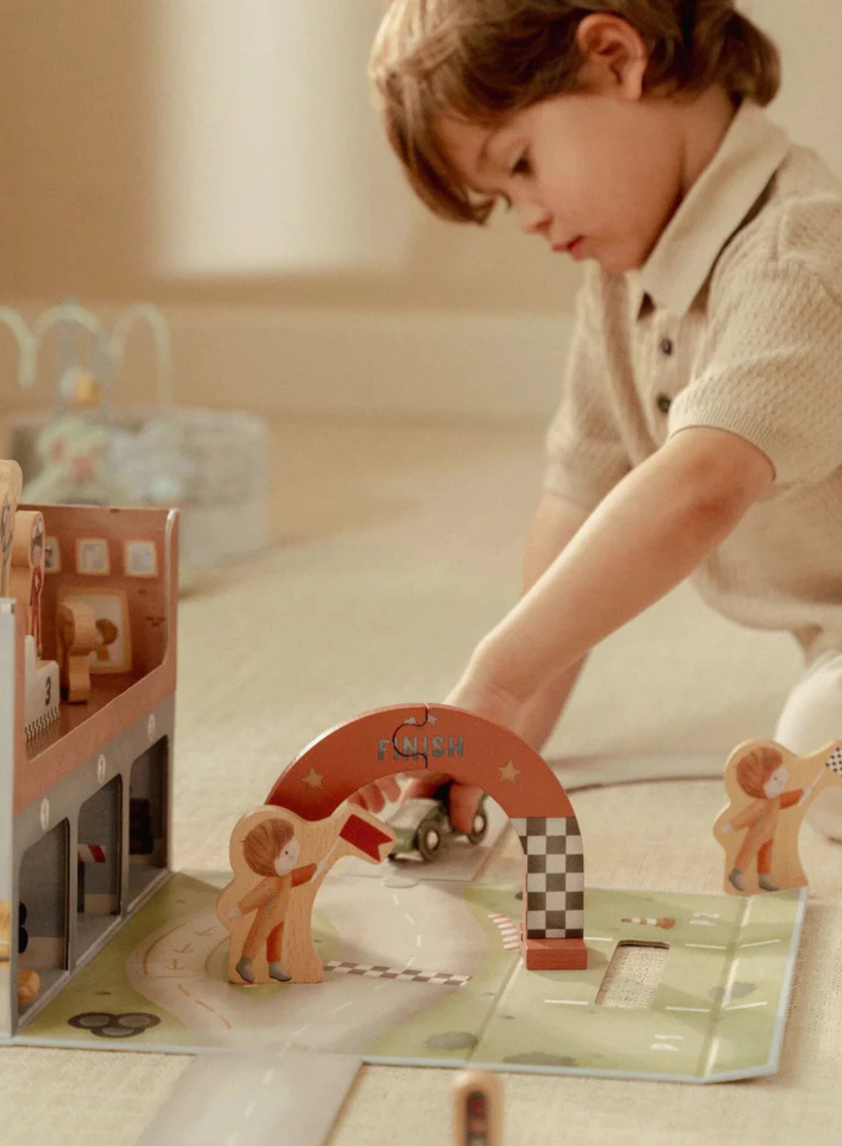 Little Dutch Play Case with Racetrack