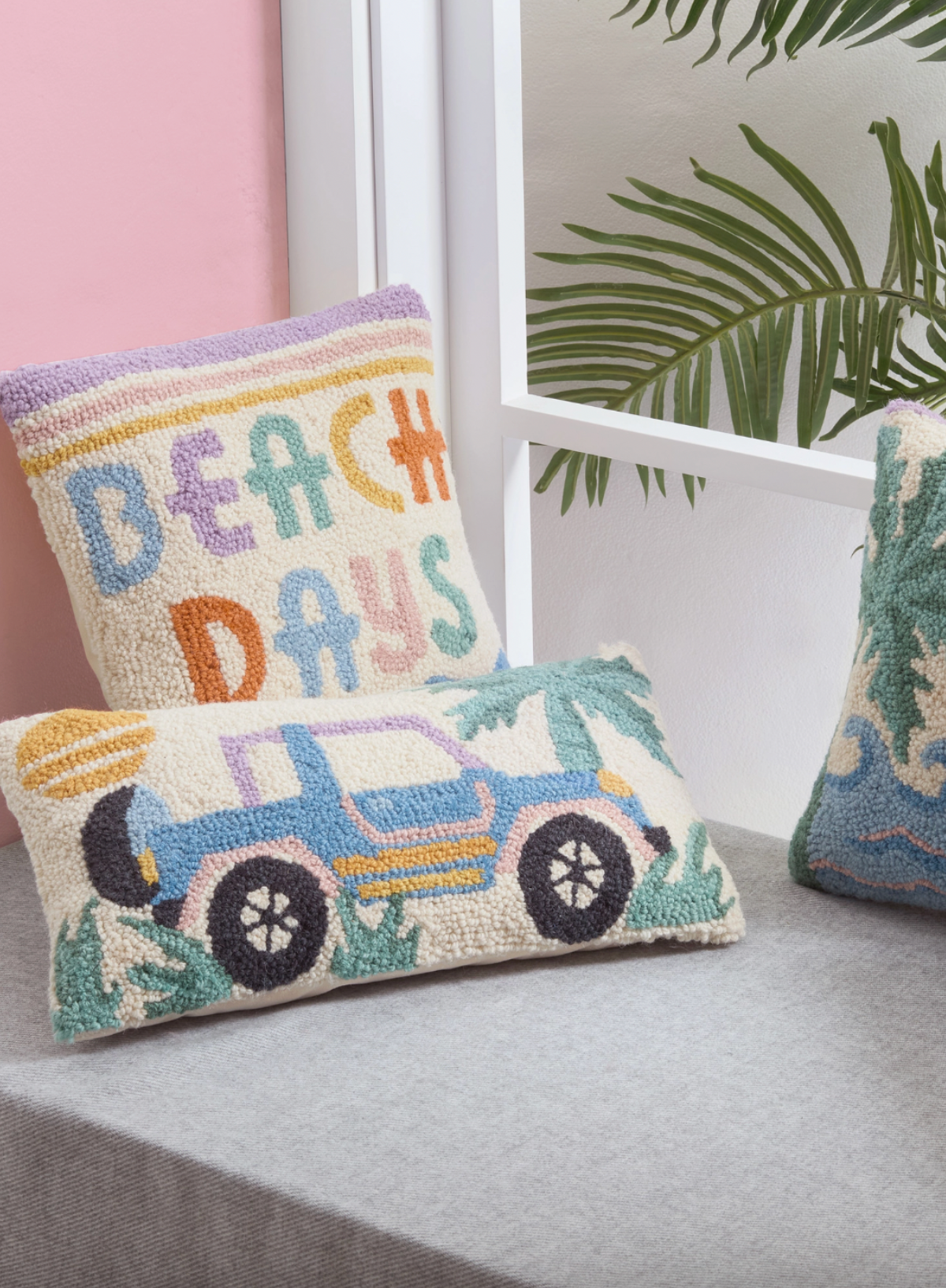 Peking Handicraft Retro Jeep Hook Pillow