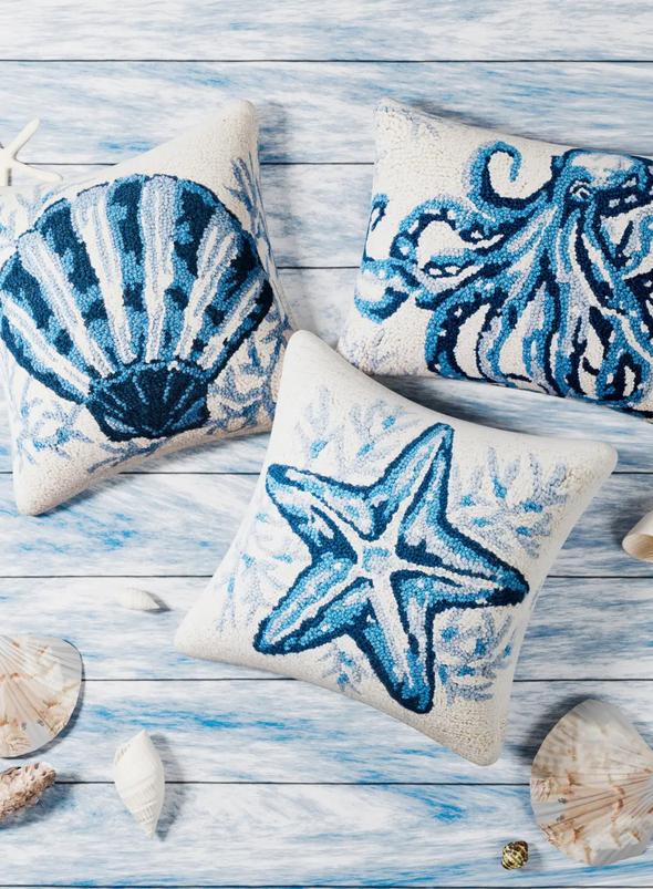 Scallop Hook Cushion from Peking Handicraft