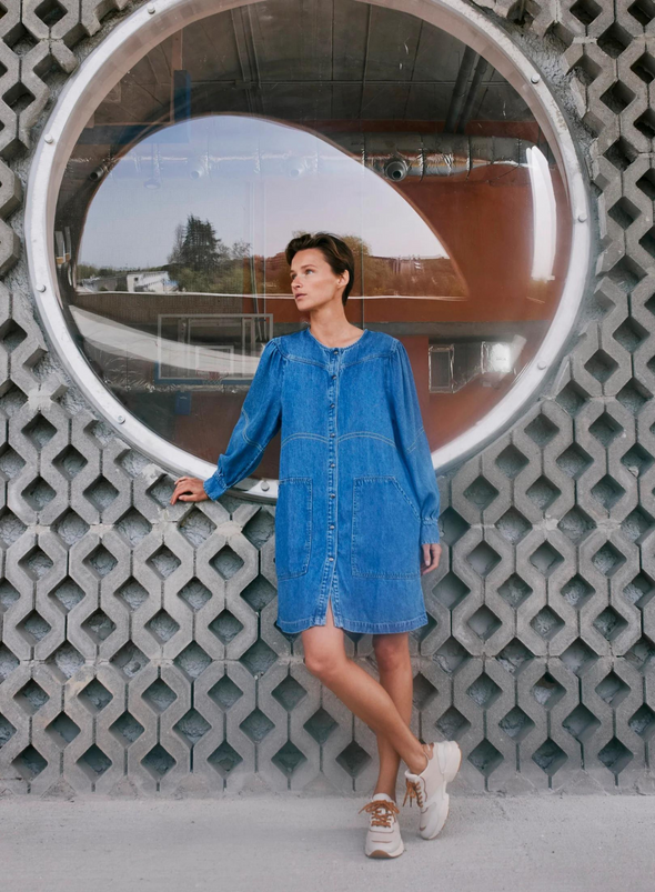 Denim Dress in Light Blue from Indi & Cold