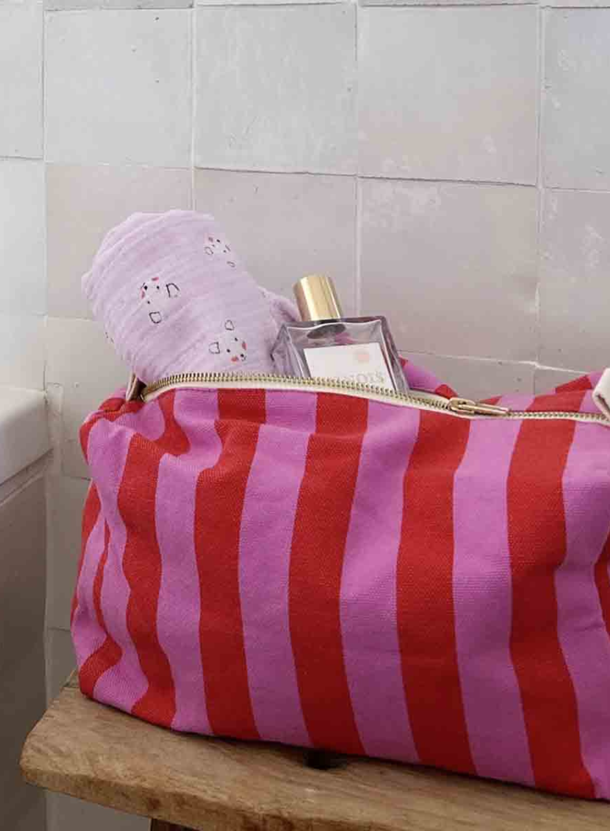Rose in April Vic Toiletry Bag Orchid Tomato Stripes