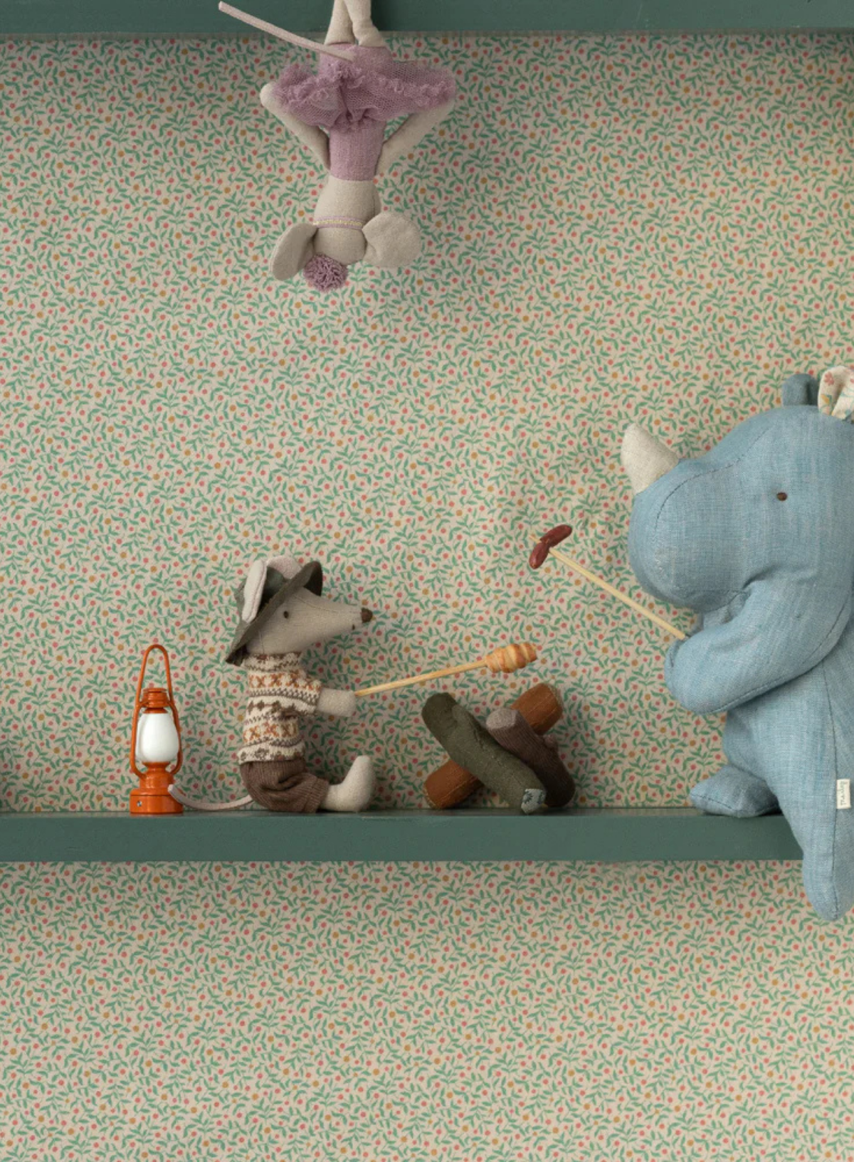 Maileg Safari Friends Rhino in Small Blue/Sand