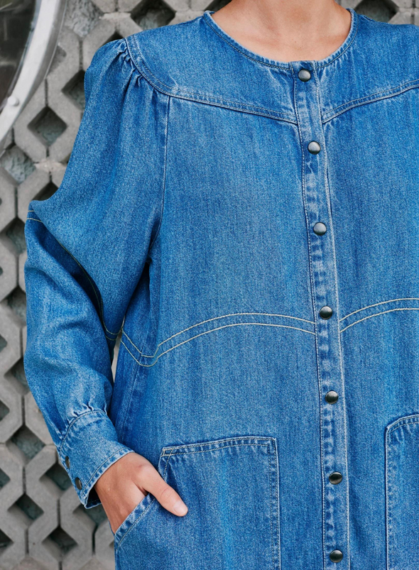 Denim Dress in Light Blue from Indi & Cold