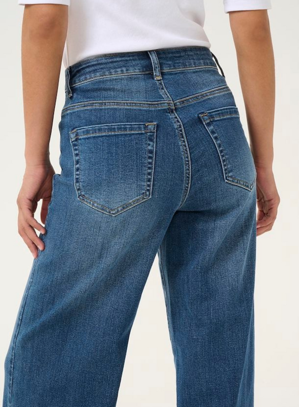 Karla HW Wide Jeans in Medium Blue Wash from Kaffe
