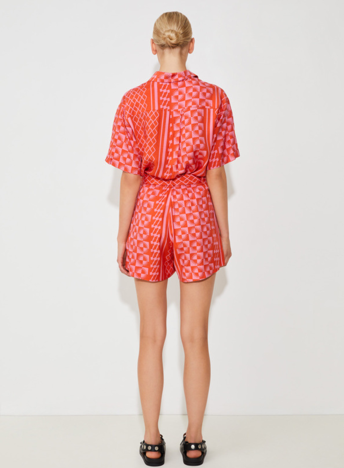 Bobby Shorts in Geranium from Suncoo