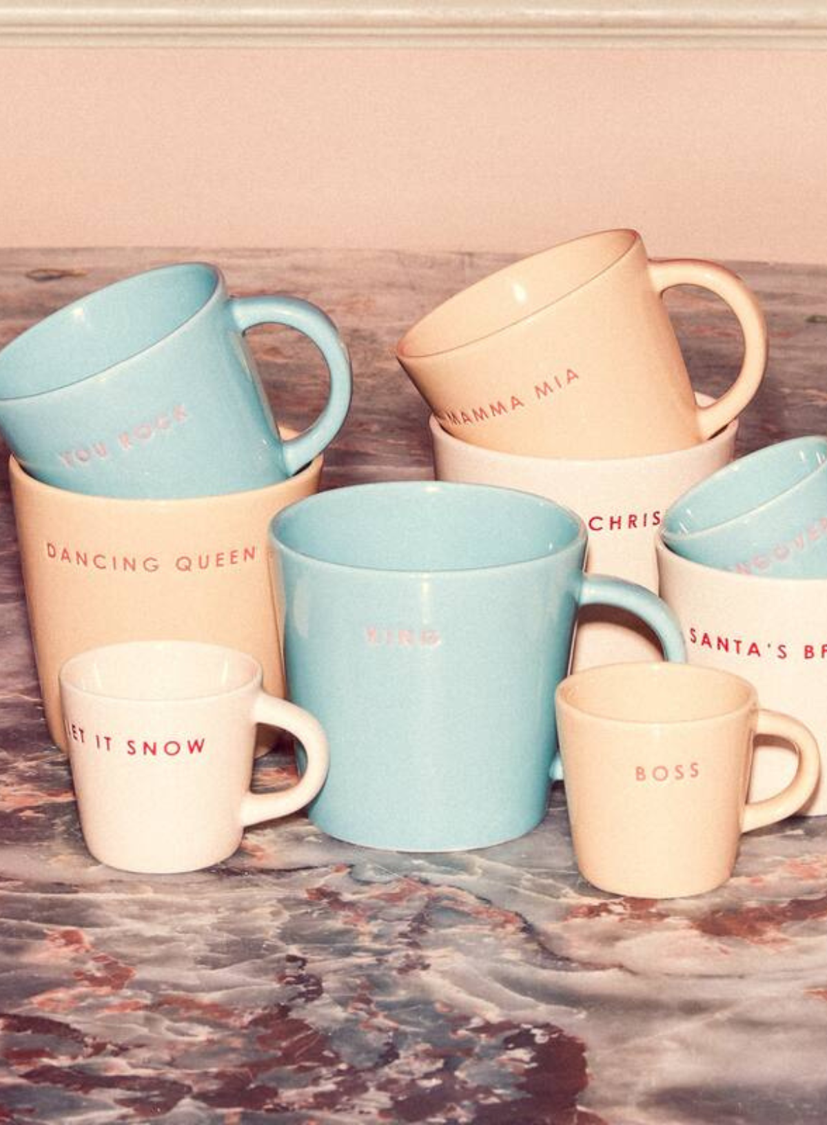 Ceramic Tea Mug Dancing Queen Camel from Vondels