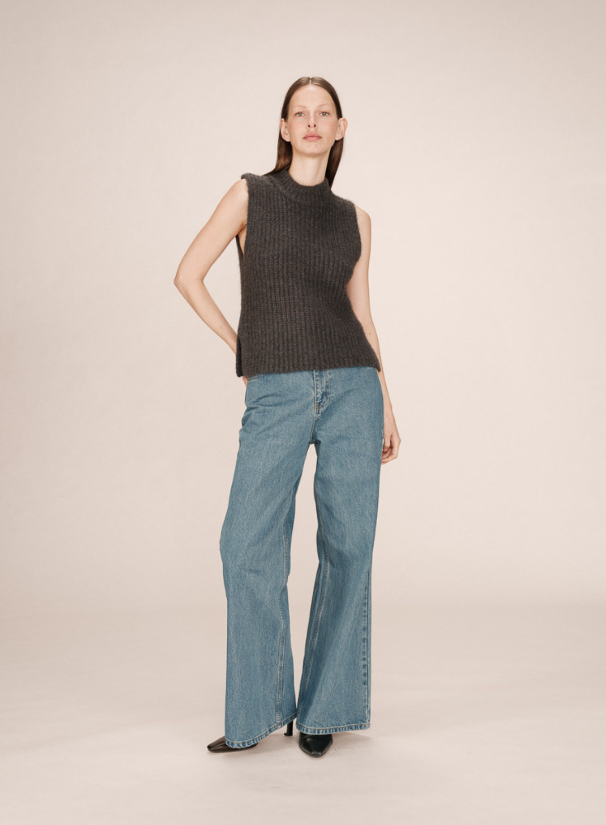 Sablon Knit Vest in Anthracite from Grace & Mila