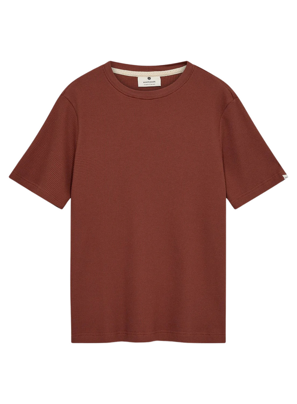 Kikki SS Waffle Tee in Auburn from Anerkjendt