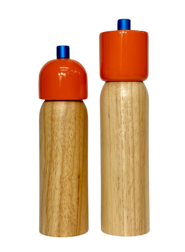 Medium Salt/Pepper Grinder in Orange & Blue from MÆGEN
