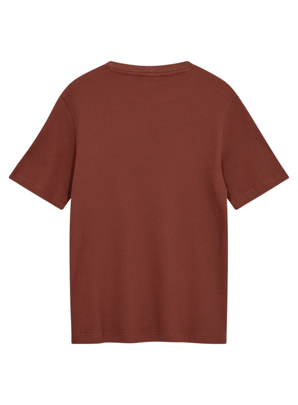 Kikki SS Waffle Tee in Auburn from Anerkjendt