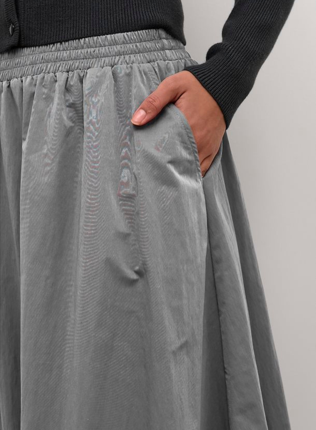 Evi Skirt in Black Oyster from Kaffe