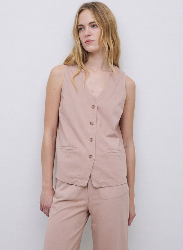 Jena Waistcoat in Ancient Pink from Yerse