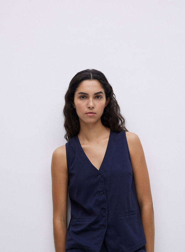 Jena Waistcoat in Navy from Yerse