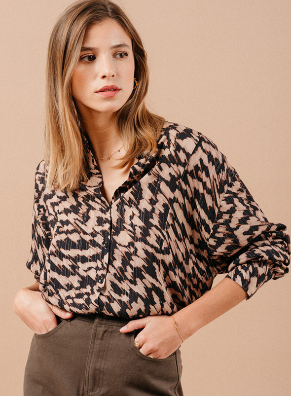 Magda Shirt in Black Print from Grace and Mila
