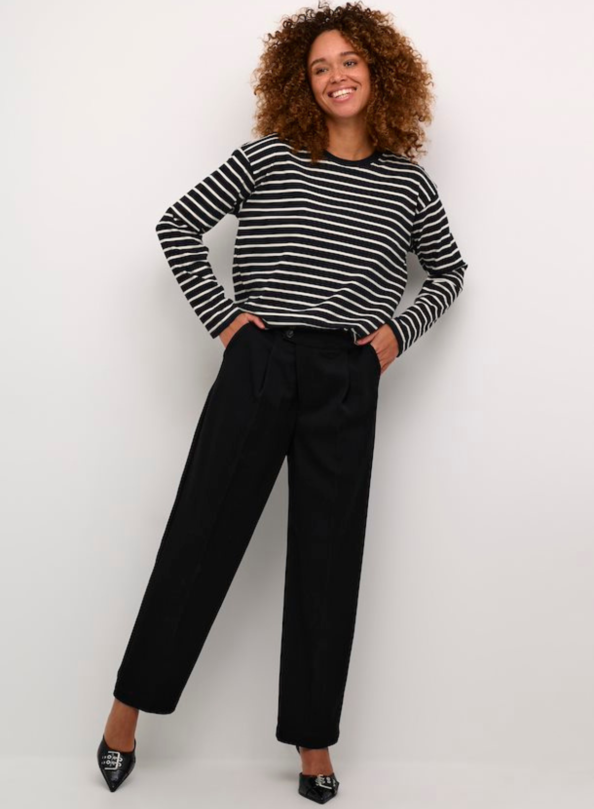 Winny Long Sleeve T-Shirt in Black Deep/Turtle from Kaffe