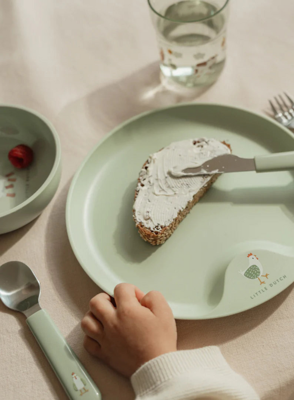 Little Farm Dinnerware Set Mio 6 pcs from Little Dutch
