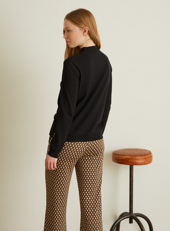 Elsa High Neck Top in Black from Yerse