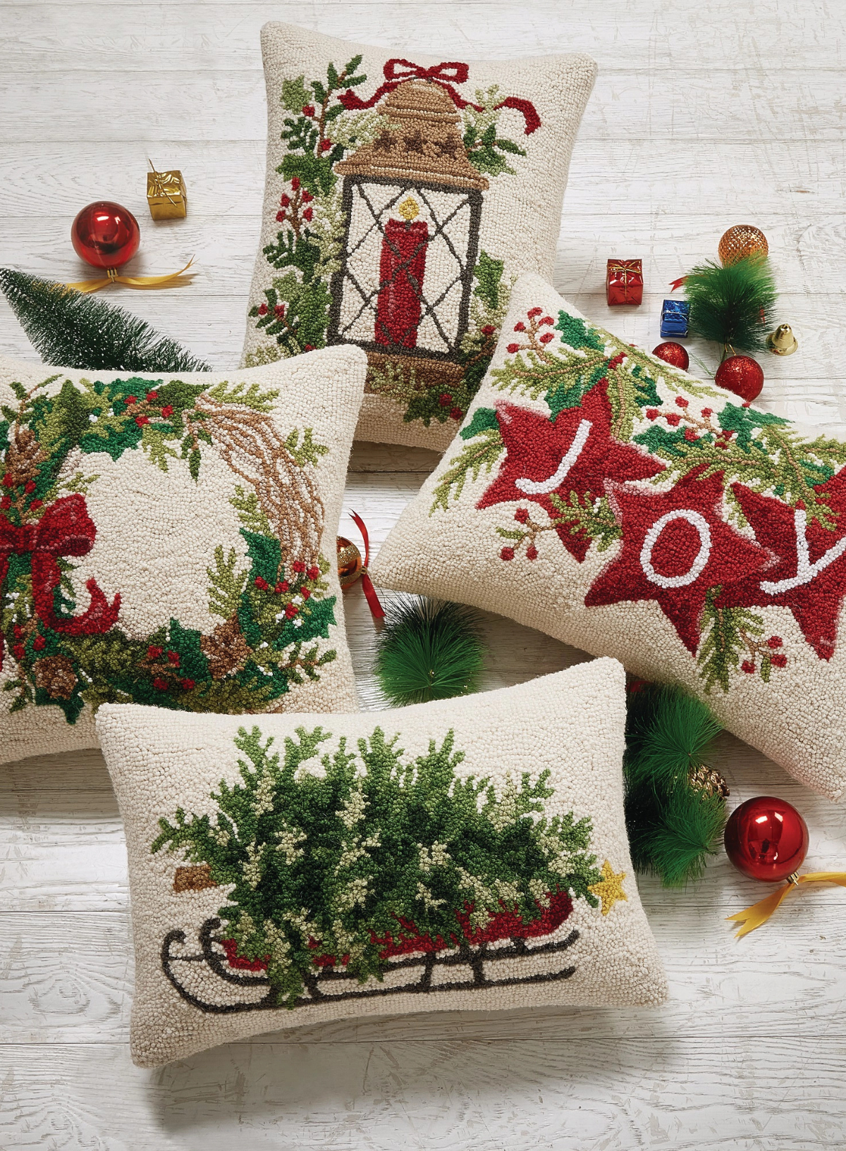 Christmas Tree on Sled Hook Cushion from Peking Handicraft