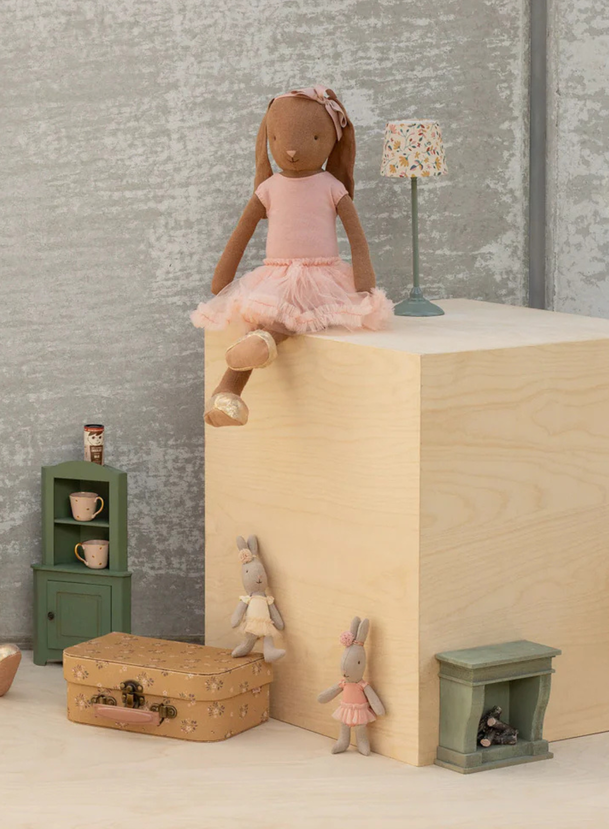 Maileg Bunny Size 3 in Chocolate Brown with Ballet Suit and Skirt Rose