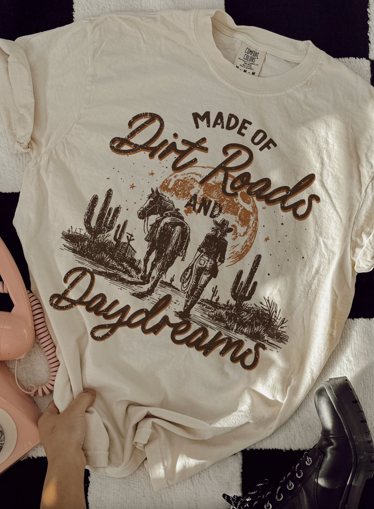 Alley & Rae Dirt Roads and Daydreams Tee in Ivory
