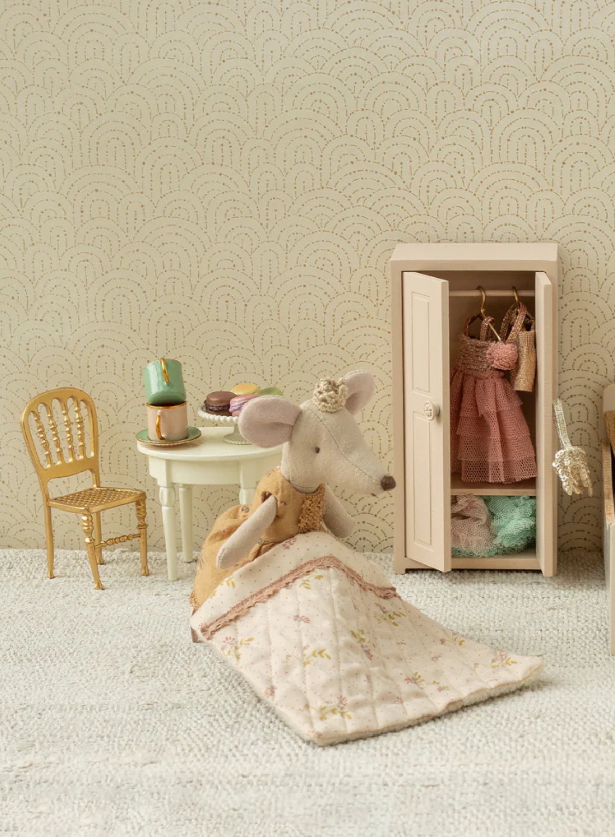 Maileg Princess Mouse Big Sister with Carry Castle Box