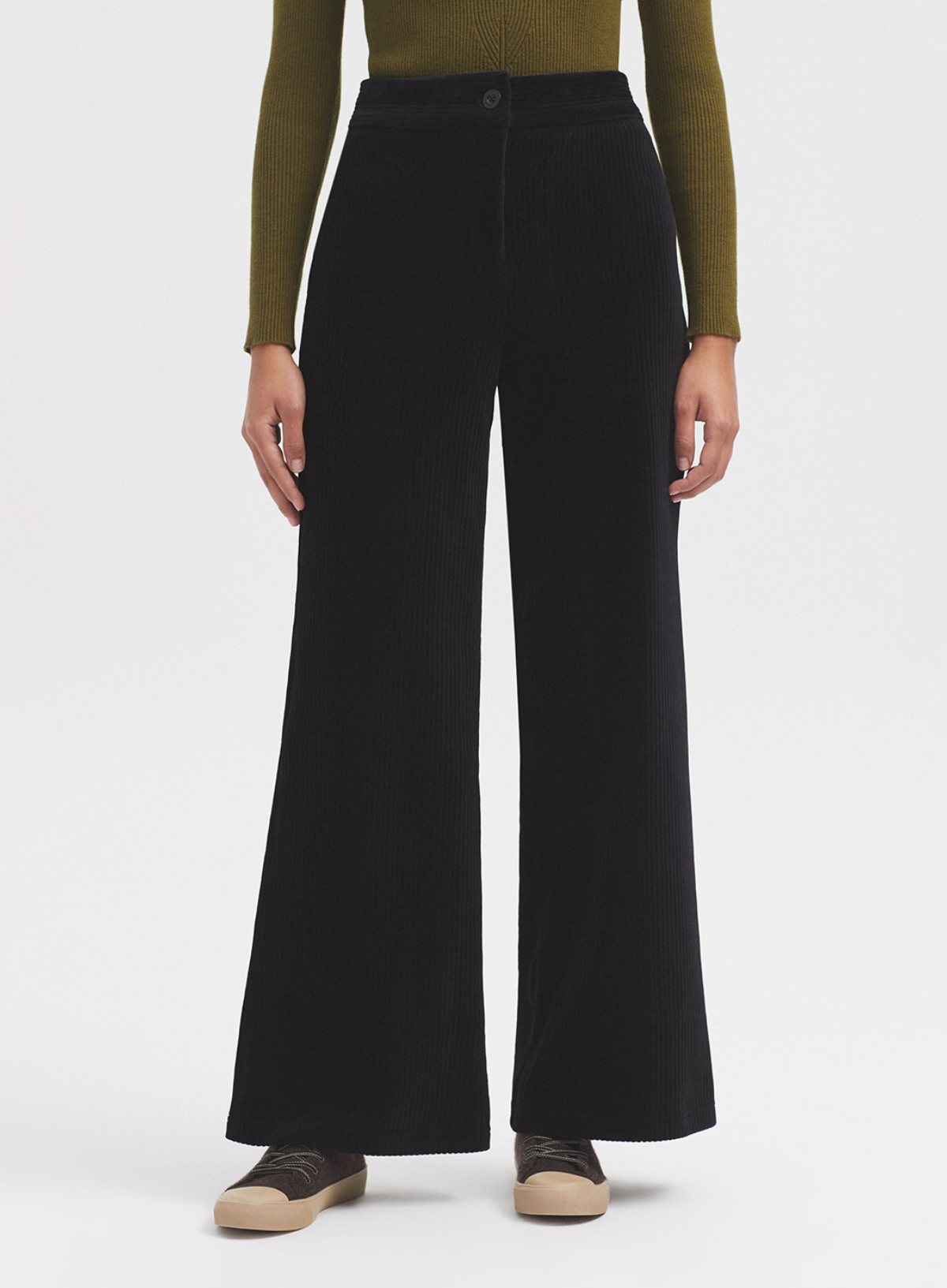 Stretch Corduroy Pants in Black 999 from Nice Things