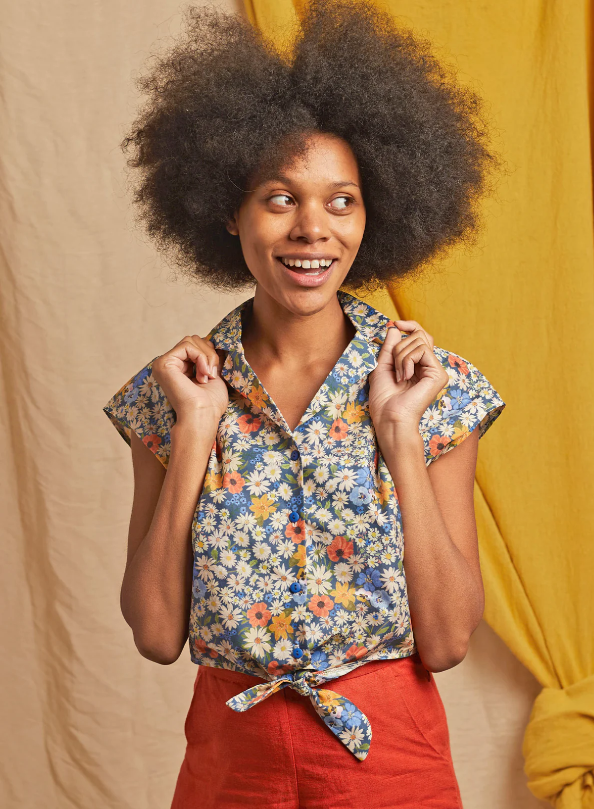Palava Peggy Top in Blue Ditsy Daisy