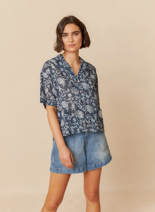 V-Neck Printed Shirt in Indigo Blue from Indi & Cold