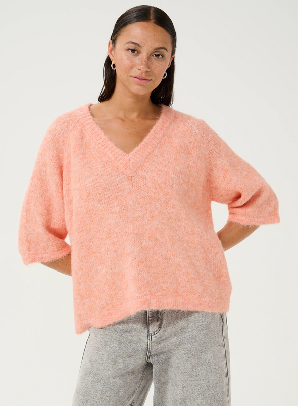 Emilie V-neck Pullover in Peach Nectar from Kaffe