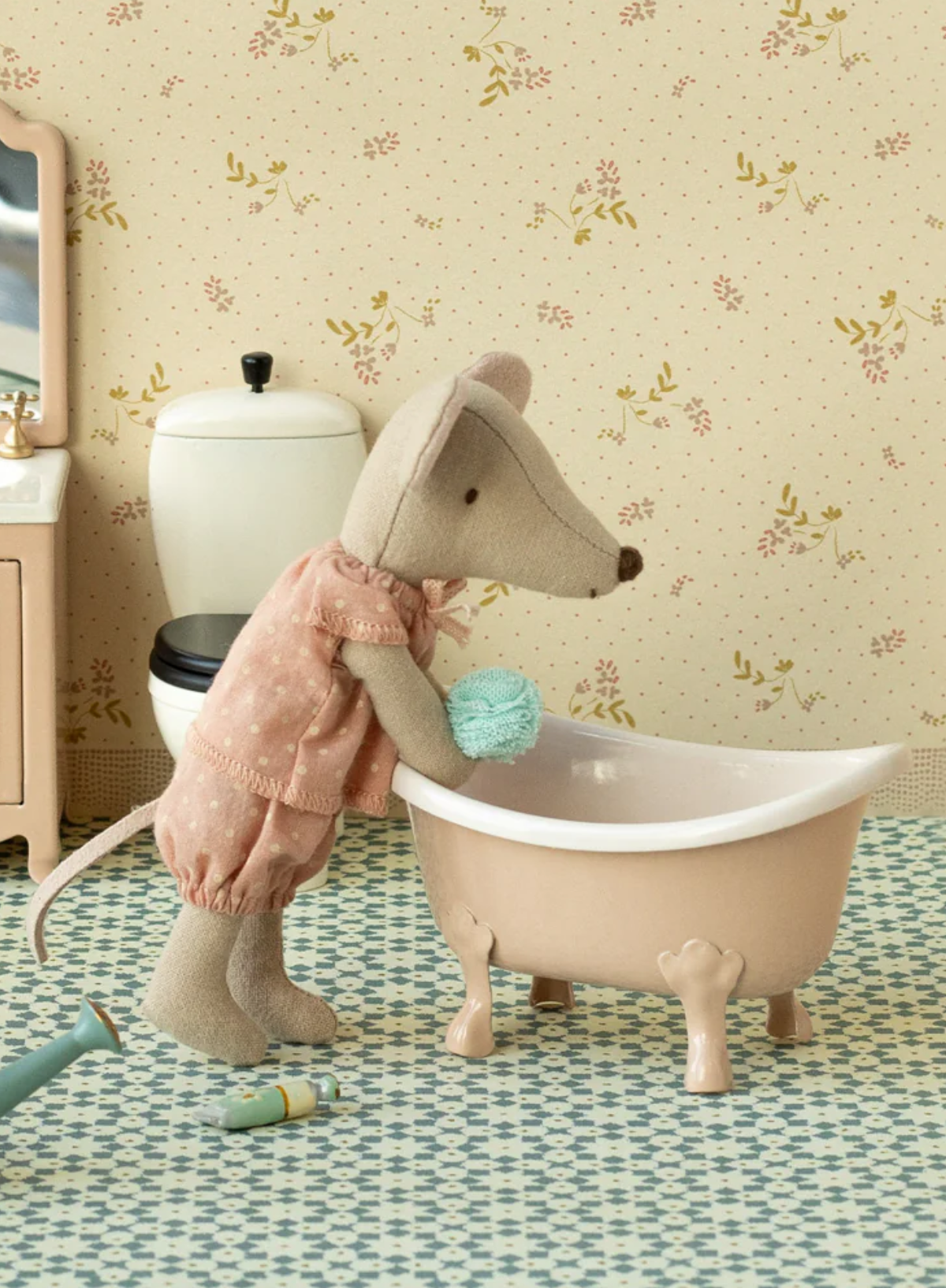 Maileg Bathtub Mouse Rose