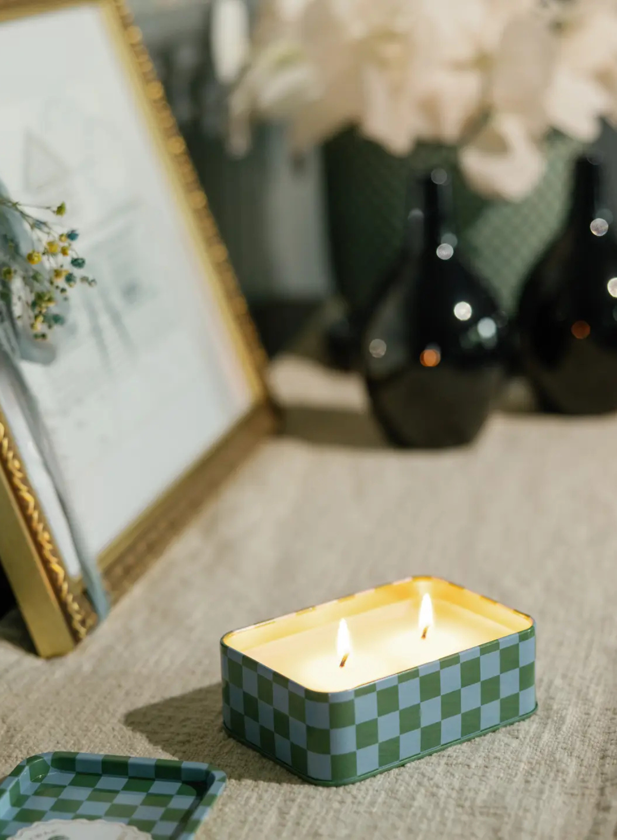 A Dopo 6.5oz Palm Tree Printed Tin Candle - Lush Palms from Paddywax