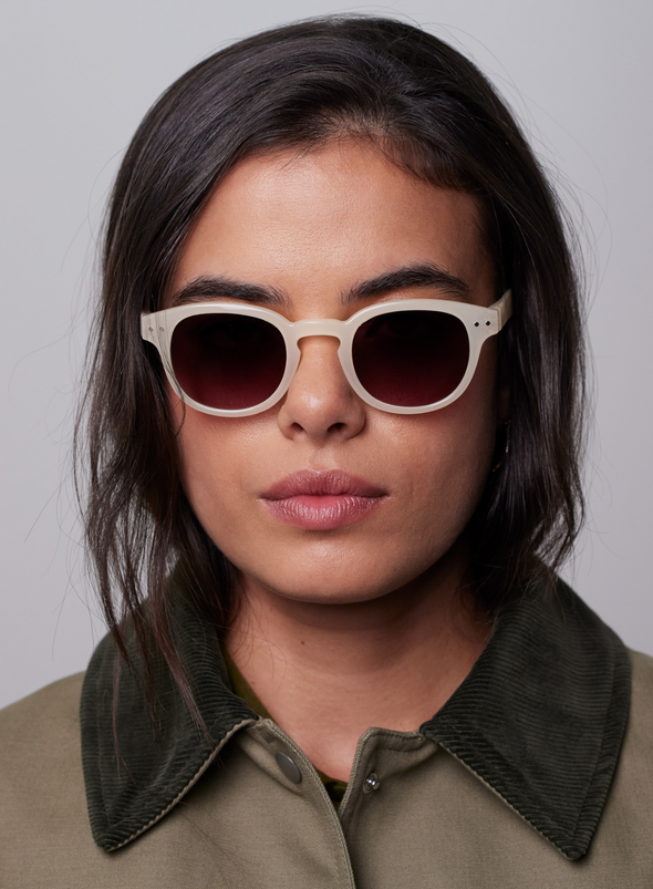 #C Sunglasses in Vintage Cream from Izipizi