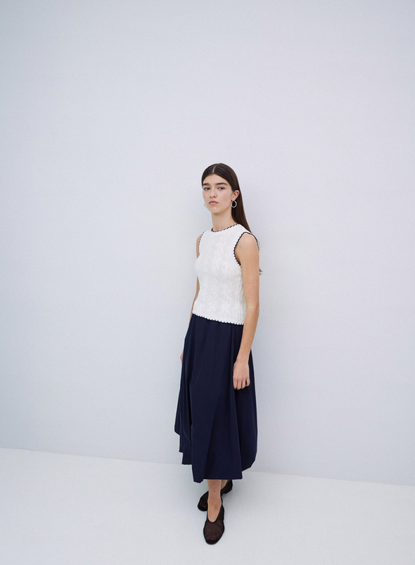 Globo Puffy Skirt in Navy from Yerse