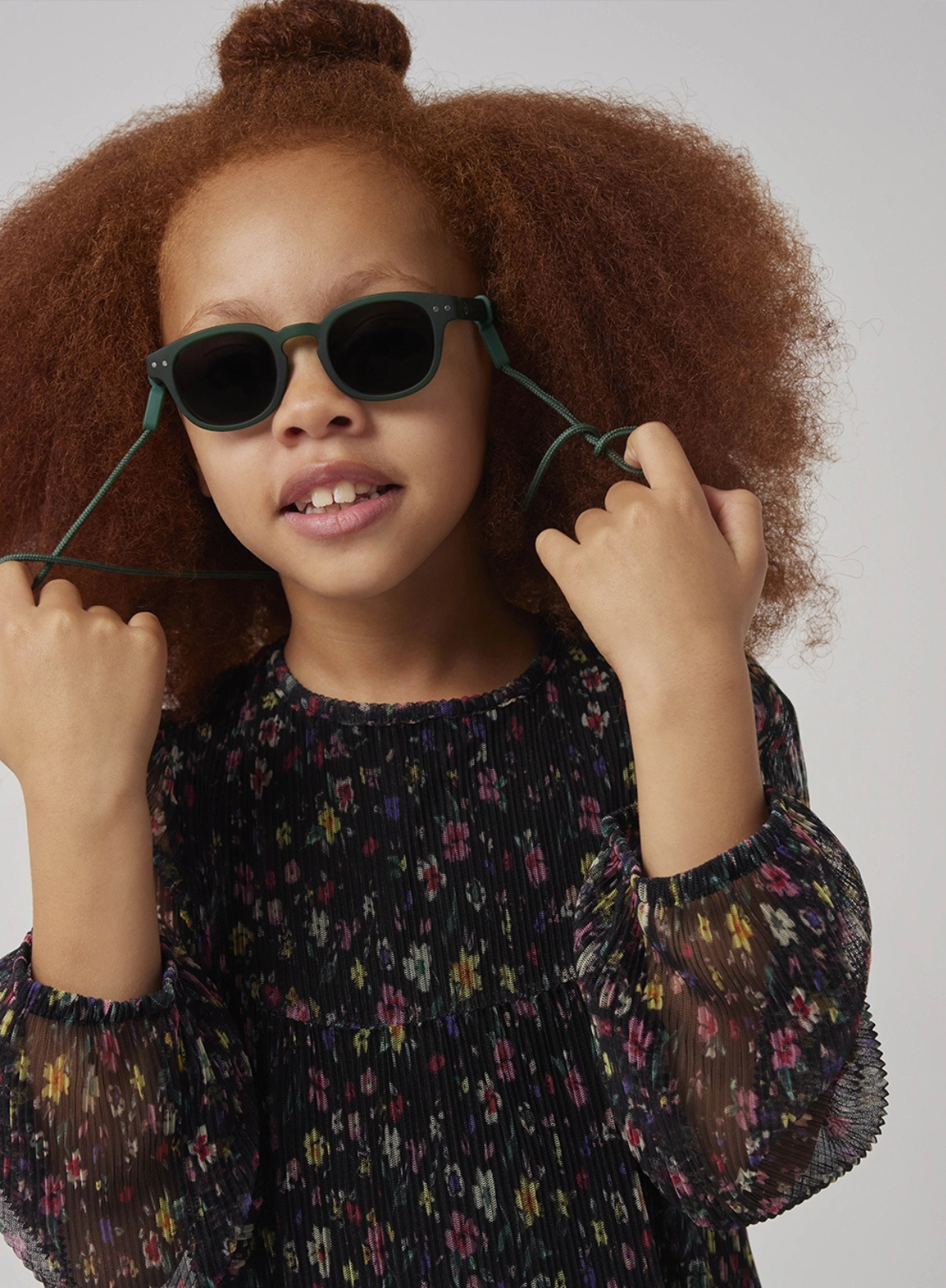 Glasses Daily Cord in Sage Green from Izipizi