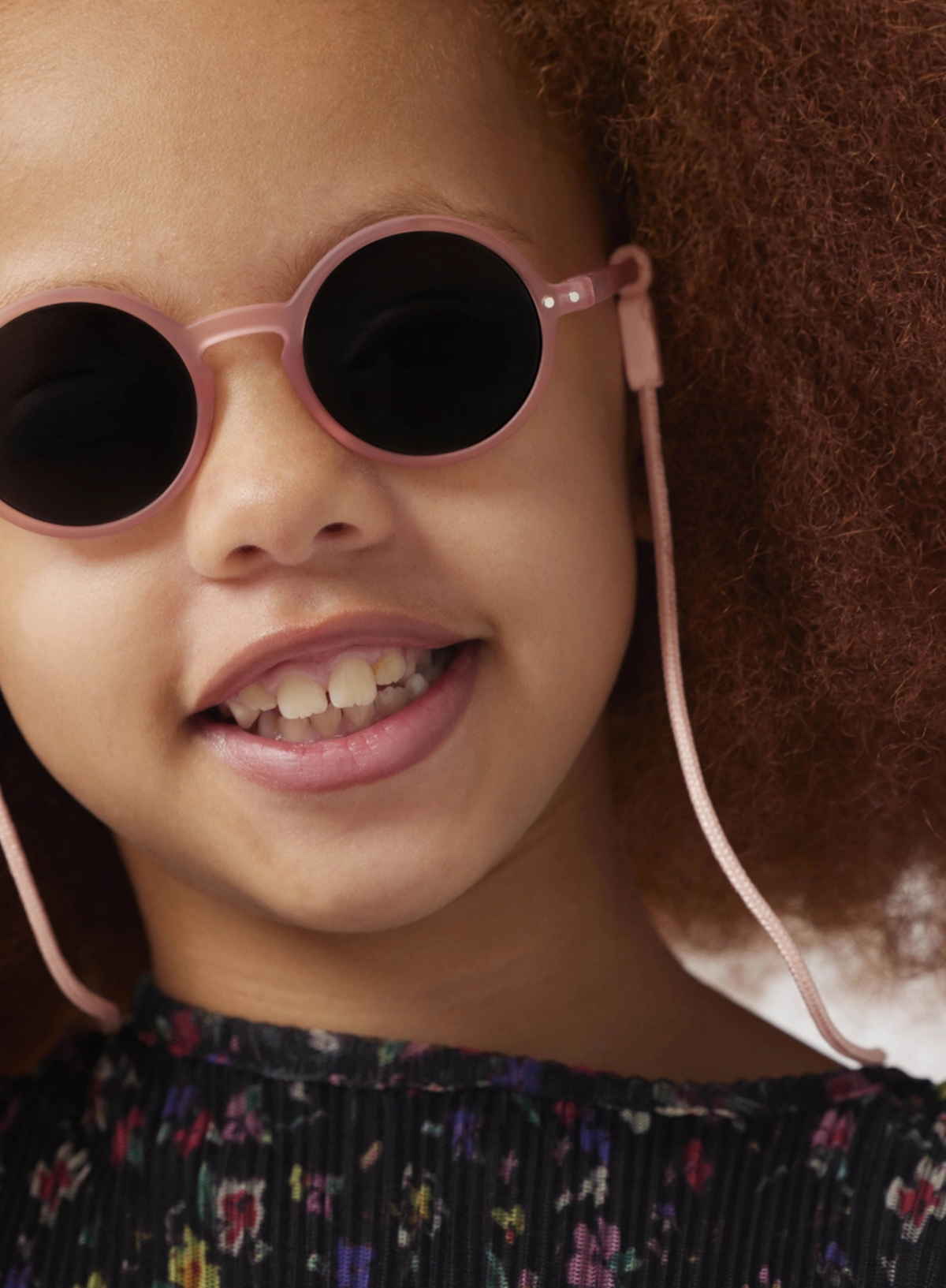 Glasses Daily Cord in Pale Pink from Izipizi