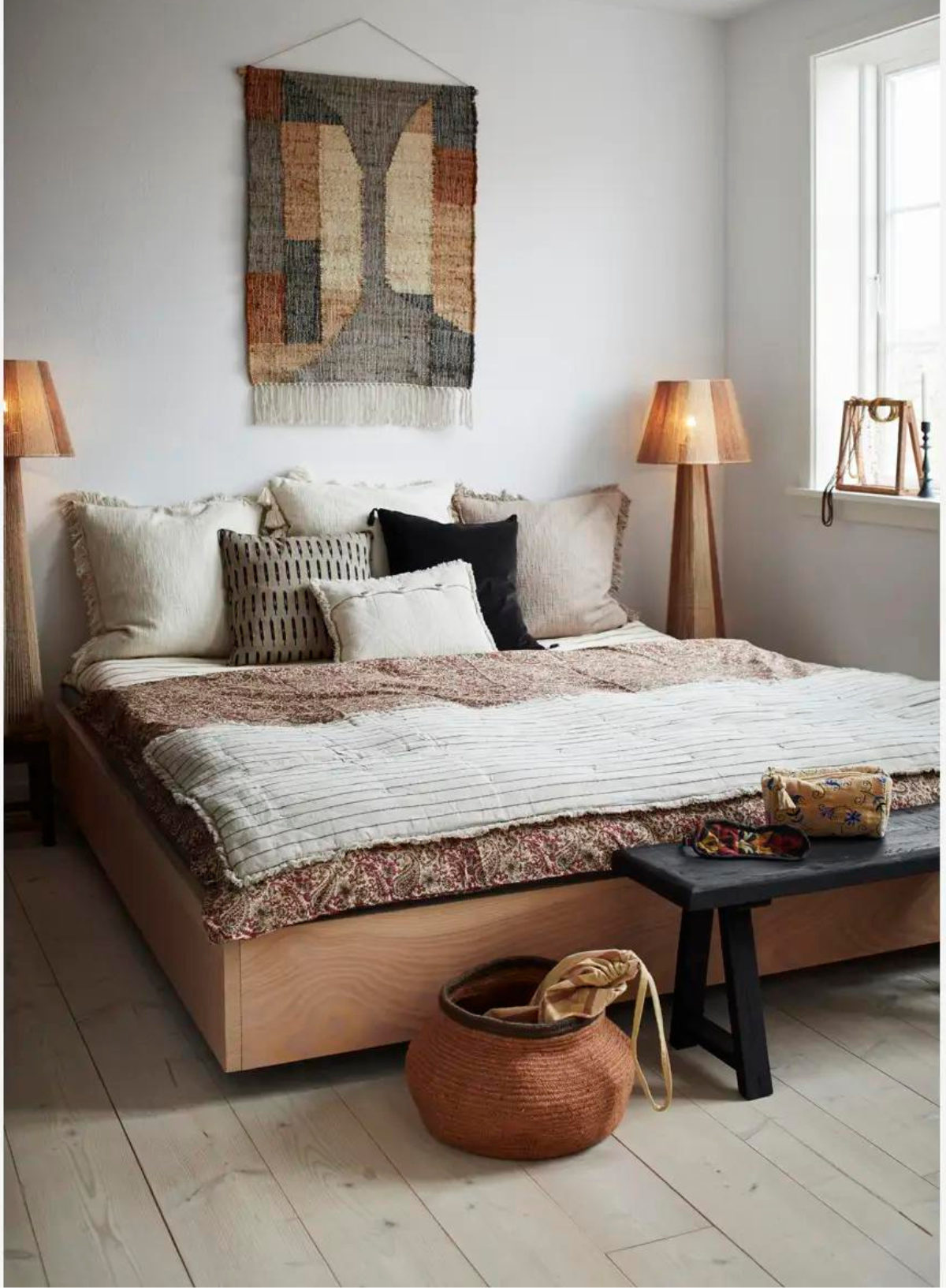Peachy Round Jute Basket from Madam Stoltz