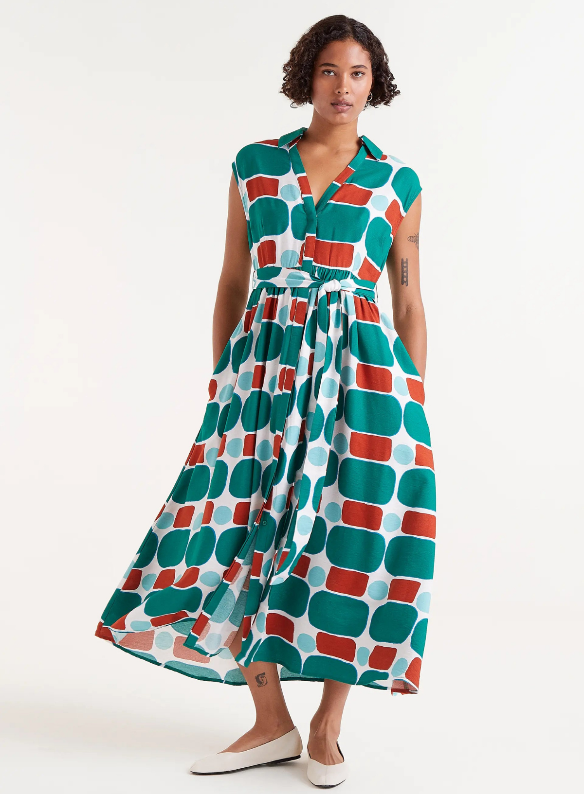 Long Dress in Geometric Green Print from Compañia Fantastica